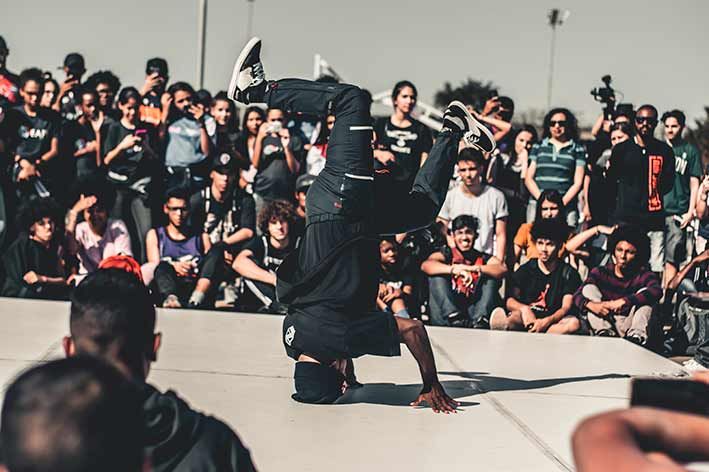 Cos'è esattamente il genere Breakdance?